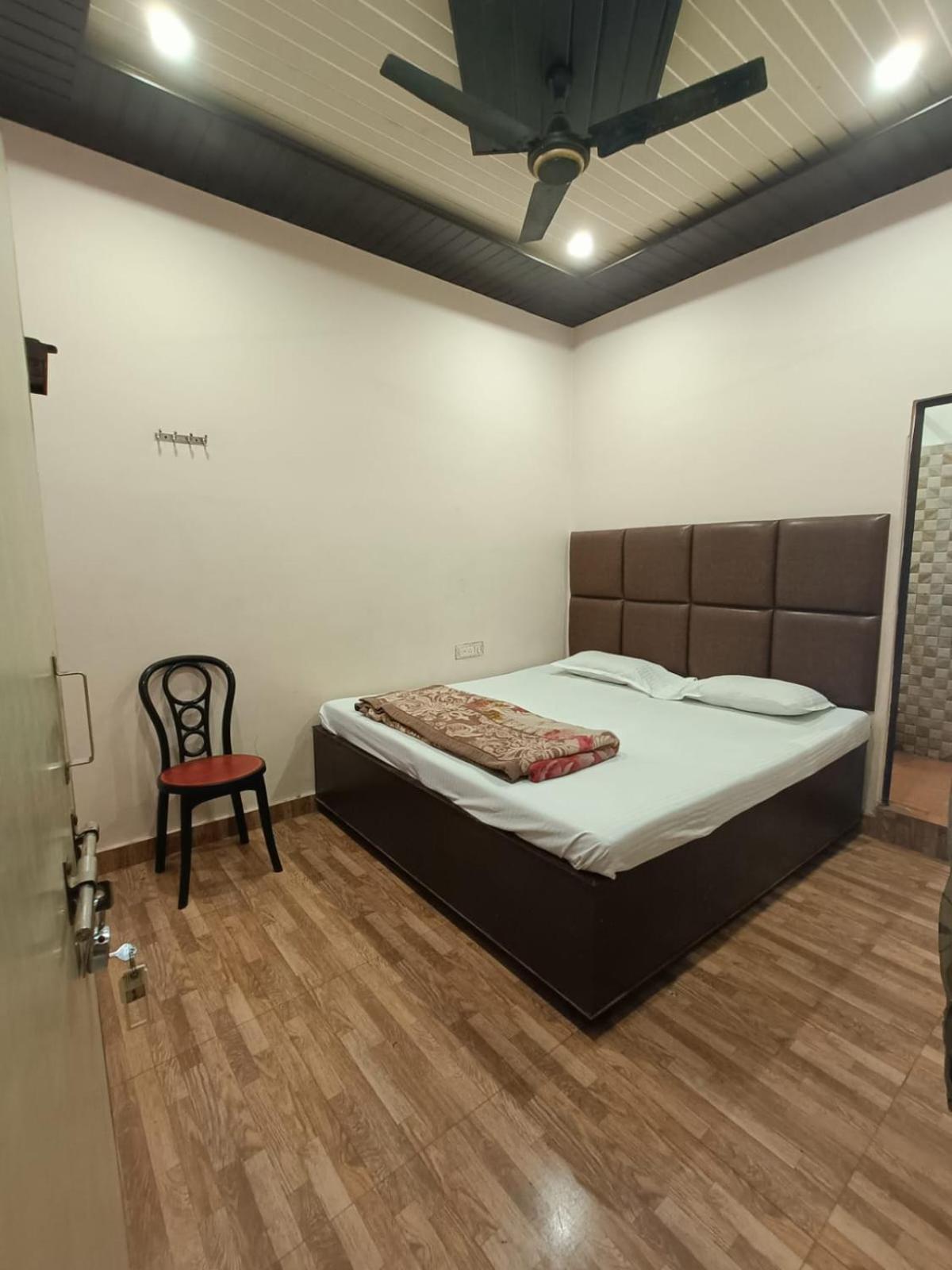 Hotel Neel Gagan Varanasi